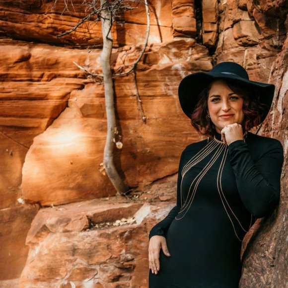 ๐ฟ๐คMother Hustler is LIVE! ๐ค๐ฟ - Picture 3 of 17